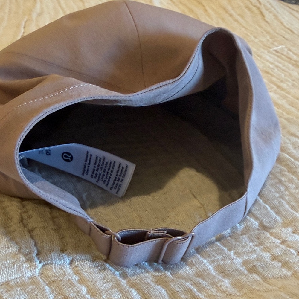 NWOT Lululemon Hat - Picture 2 of 3